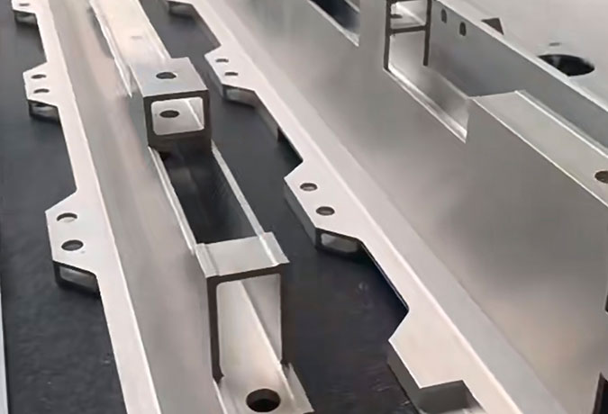 Extruded Aluminium Profiles for Vehicles